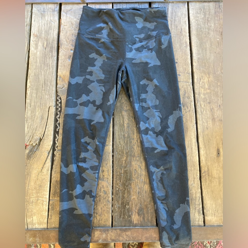 Prana black and gray camp leggings